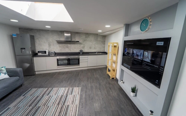 Spacious 1-bed Studio in Birmingham