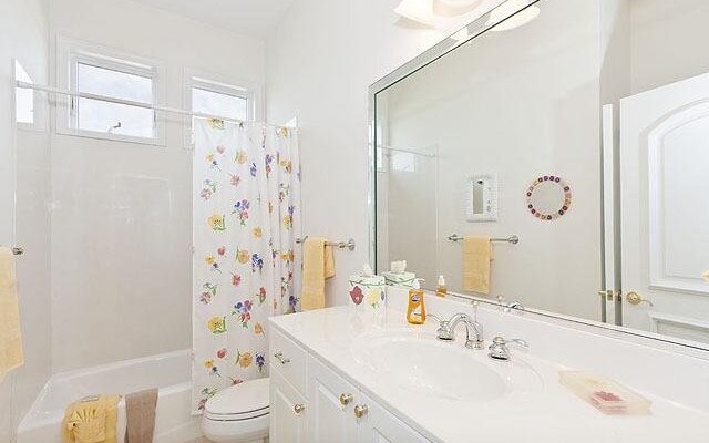 Bahama Mama 4 Br home by RedAwning