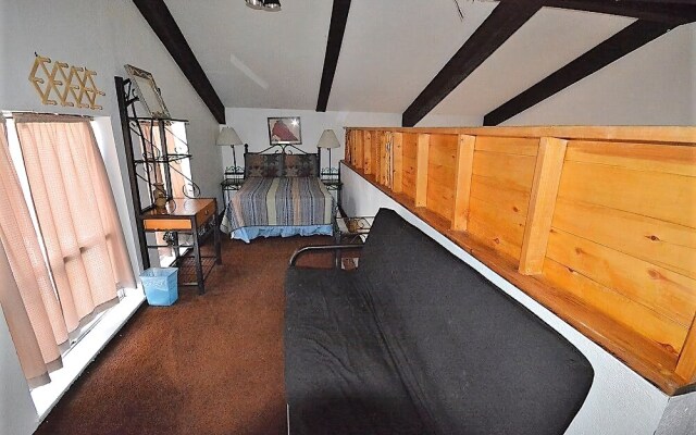 Beckham Hill - Three Bedroom Cabin
