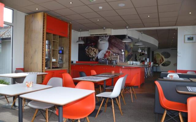 ibis Issoire