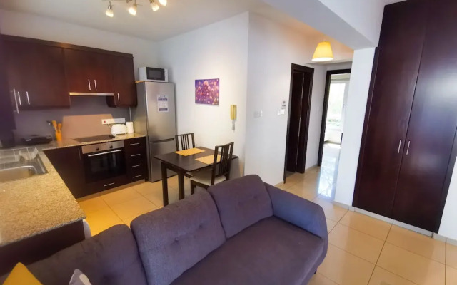 Promenade Breeze City Apartment