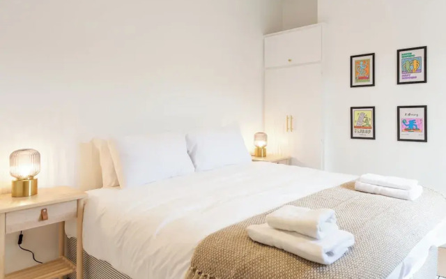 Bright & Airy 2BD - 10min walk to Centre