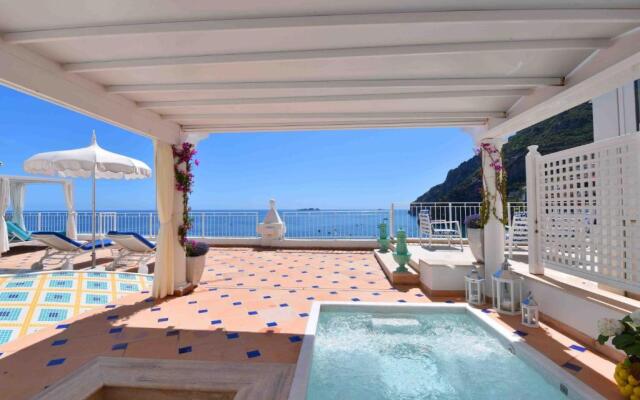Villa Boheme Exclusive Luxury Suites