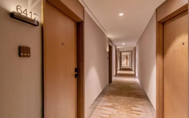 Orange Hotel