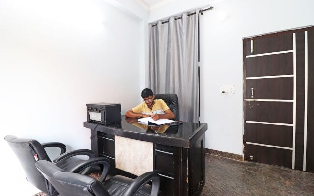 Friends Residency by OYO Rooms