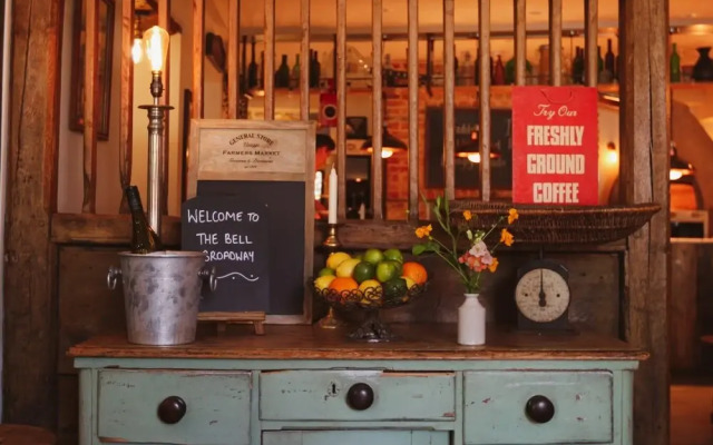 The Bell at Broadway