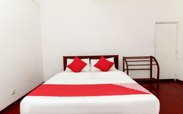 Hotel Bluemoon By OYO Rooms