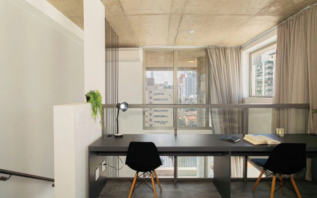 Duplex com piscina e academia