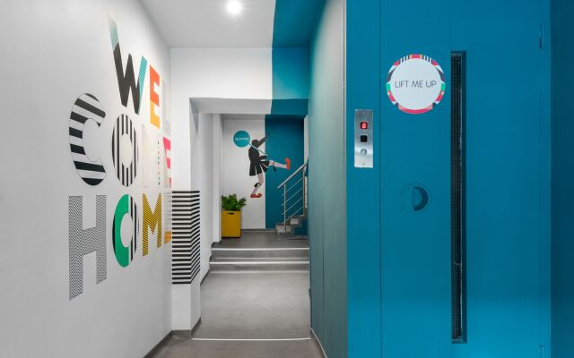 Colors Rooms & Apartments