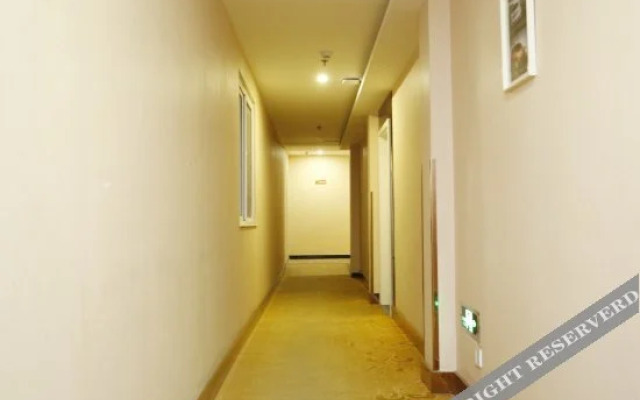 Longxiang Business Hotel