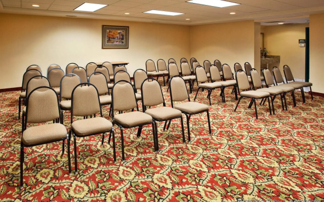 Country Inn & Suites by Radisson, Conyers, GA