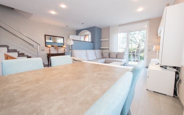 HomeHolidaysRentals Royal