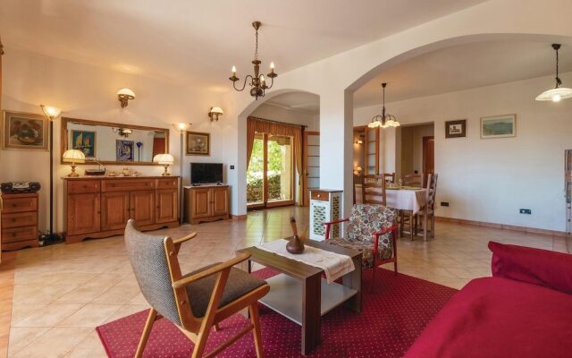 Stunning Home in Preko With 3 Bedrooms and Wifi