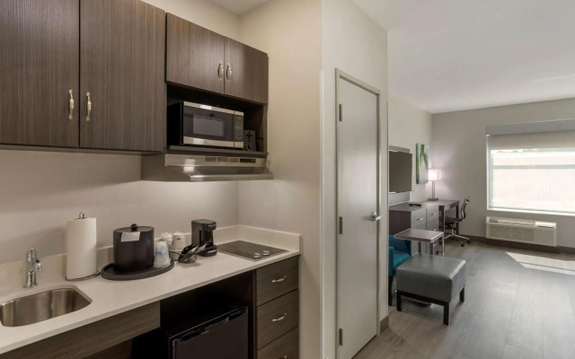 Best Western Plus Executive Residency Antioch Inn