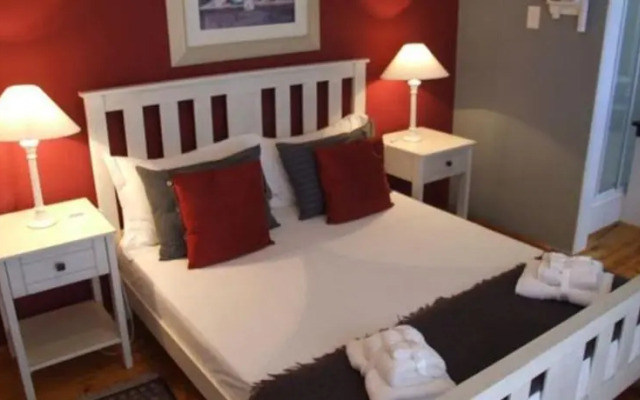 3ColoursBlue Guest House