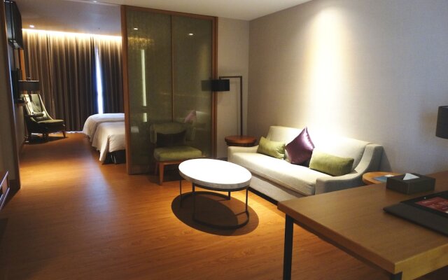 Everrich Golden Lake Hotel