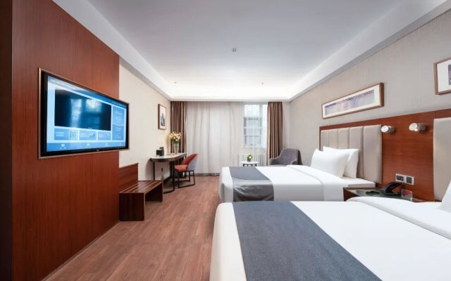 Yitel Hotel