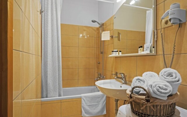 Apartments Riva Lucija