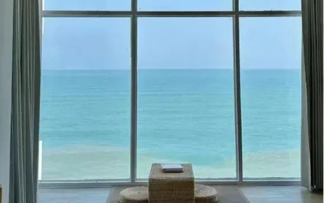 Hailuowan Sea View Resort Apartment (Yangjiang Hailing Island Agile Gold Coast Branch)