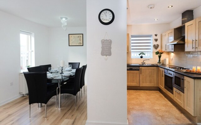 The Cambrian Apartment - Wrexham