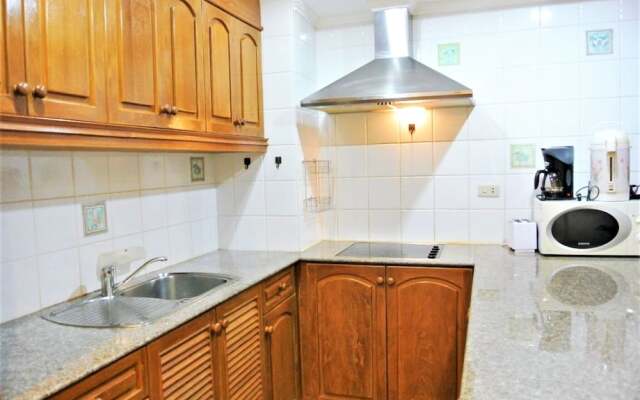 Spacious 1 bedroom at View talay 2 Pattaya