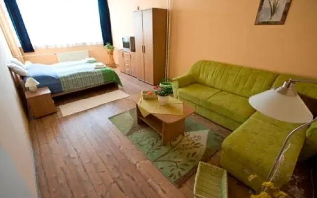Vasvirág Hotel