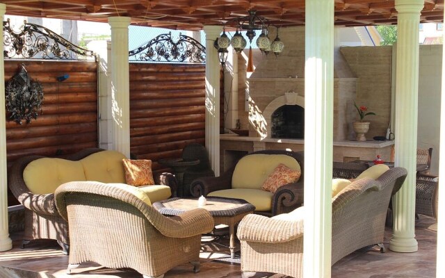 Adler Gold Guest House