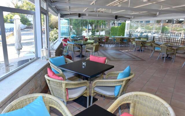 Minoa Hotel