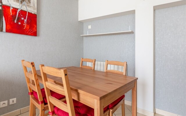 Picturesque Apartment in Bayeux with Private Courtyard