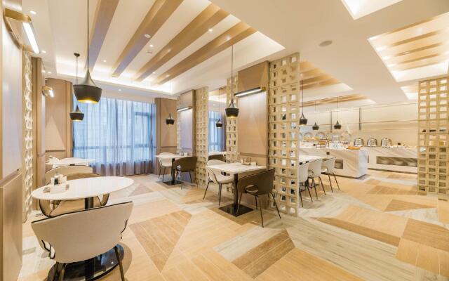 Atour Hotel Hefei South Railway Station