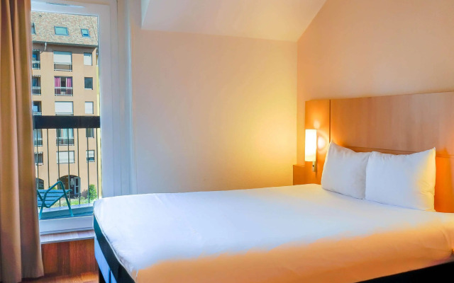 Hôtel ibis Annecy Centre Vieille Ville
