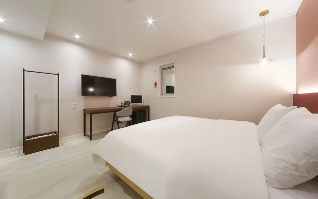 Busan Daeyeondong Hotel Bosco