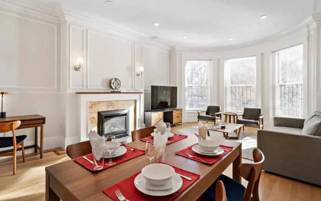 Charlesgate Suites