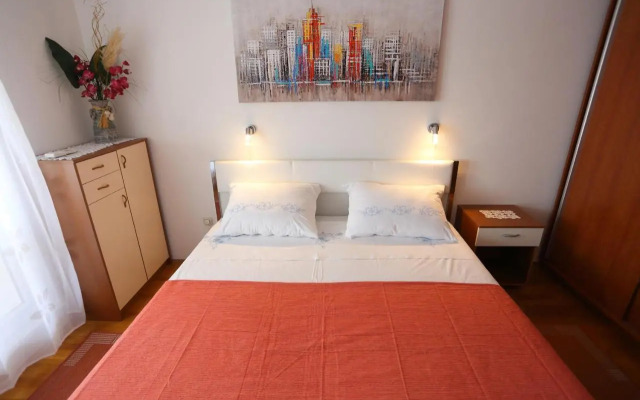 Deluxe Beach Apartments Renata