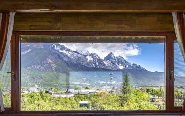 Lijiang Shanxu Snow Resort