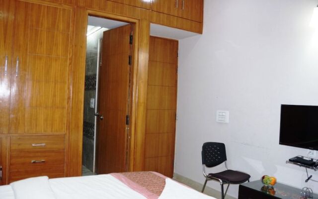 Maxfort Hospital Apartment
