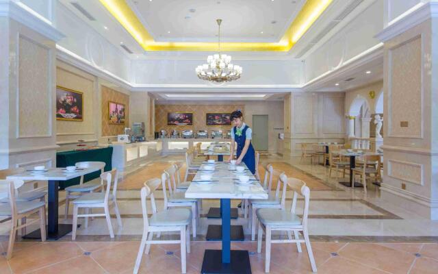 Vienna Hotel Wuhan Sports Center