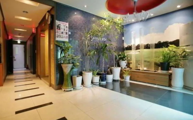 Shinchon Grand Prix Motel