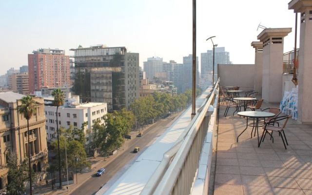 UH ApartHotel Lastarria 104
