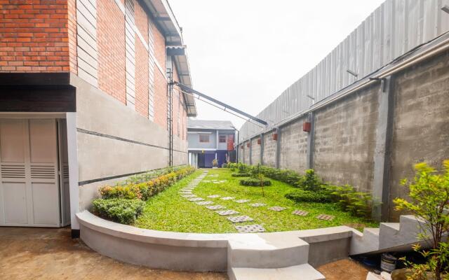 Hotel Karasak Santun by OYO Rooms