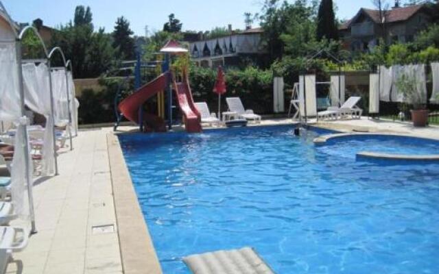 Hotel Devora