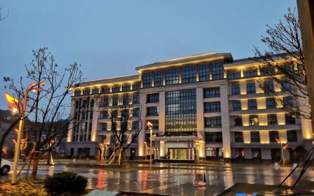 Oxygen Hotel (Continuing Education Base)