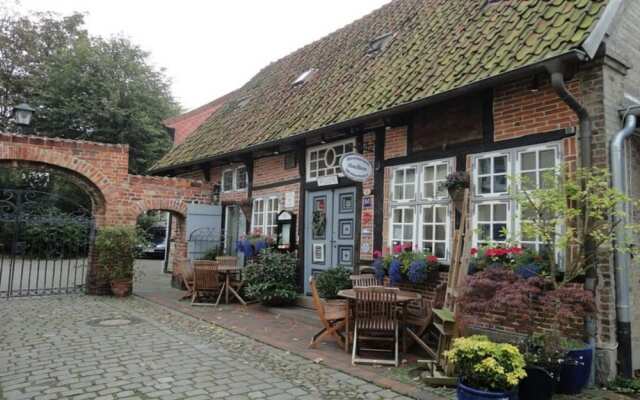 Houseboat Grey Seal Comfortable Vacation Home
