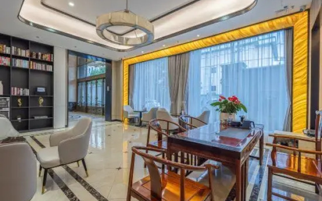 Wangfu International Hotel