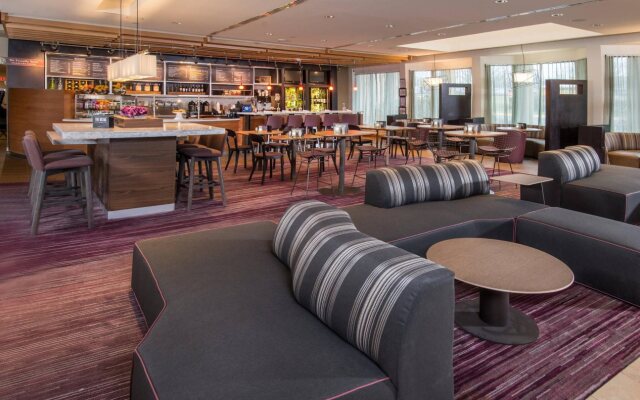 Courtyard Fairfax Fair Oaks