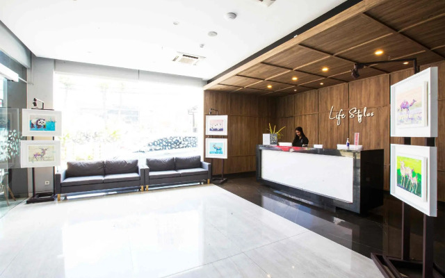 The Life Styles Hotel Surabaya