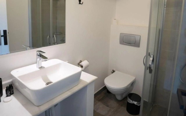 Camlik 87 Hotel Ayvalik