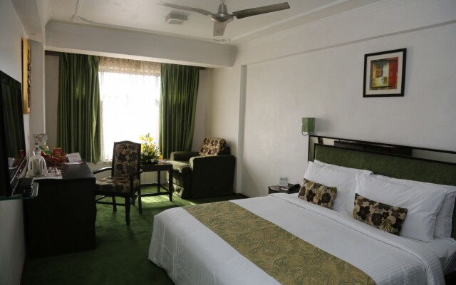 Batra Hotel and Residences