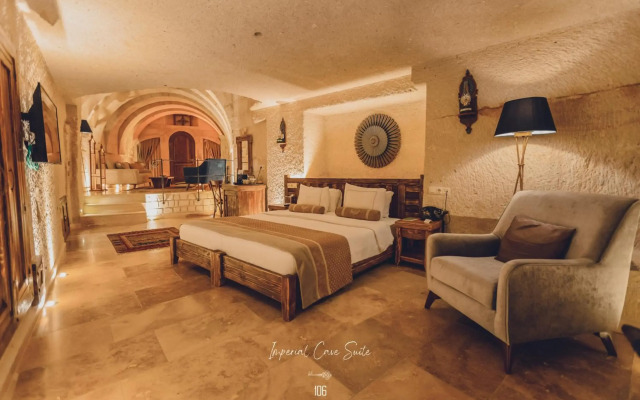 Nino Cave Suites