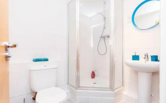 Morton Close Apartment